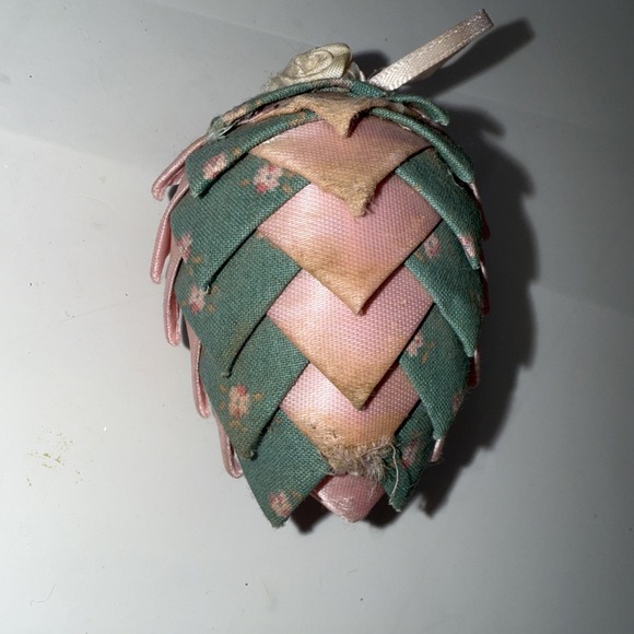 VTG Christmas Fabric Patchwork Quilted Ornament Lot Of 9 Cottagecore Read - Picture 8 of 12